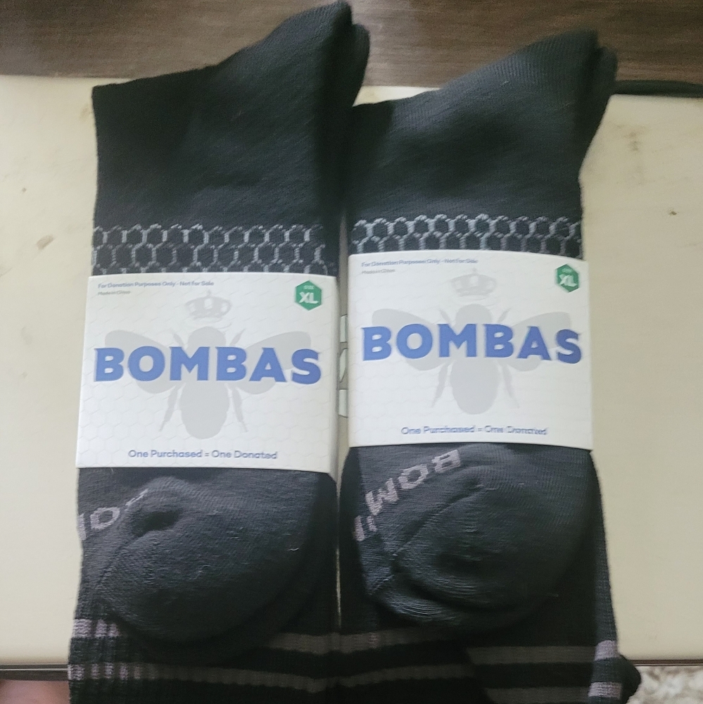 Bombas Men's Gray and Black Casual Socks Sz: XL